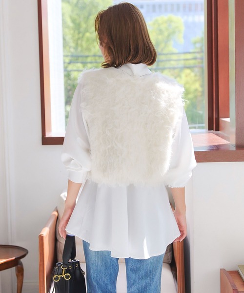 KOBE LETTUCE（コウベレタス）の「シャギーニットベスト（ベスト・レディース・アイボリー/カーキ/チャコール/ブラウン・M）」の6枚目の写真