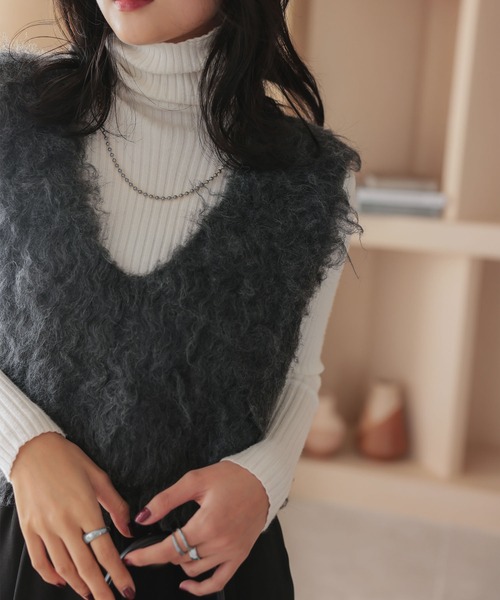 KOBE LETTUCE（コウベレタス）の「シャギーニットベスト（ベスト・レディース・アイボリー/カーキ/チャコール/ブラウン・M）」の7枚目の写真