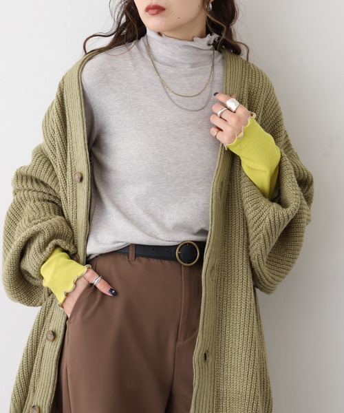 Miunelora(ミューネローラ)の「Miunelora 配色テレコリブカットソー(Tシャツ/カットソー・レディース・ブラック/ライトグレー/ネイビー/オフホワイト/チャコールグレー/ライトベージュ/ブラック系/ベージュ系・38)」の13枚目の写真