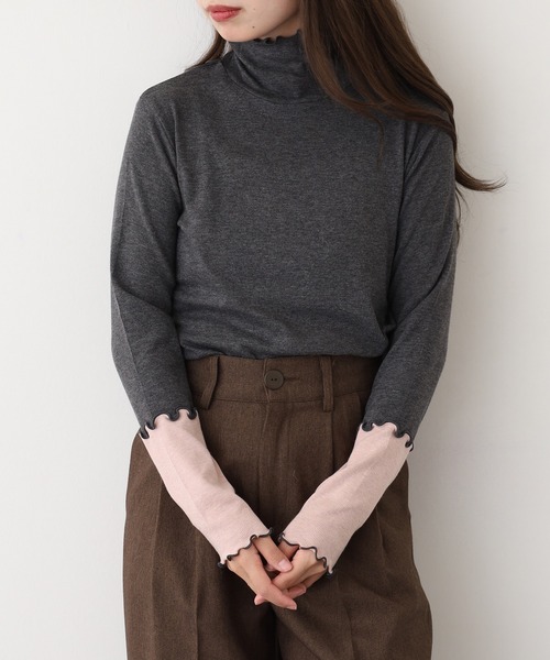 Miunelora(ミューネローラ)の「Miunelora 配色テレコリブカットソー(Tシャツ/カットソー・レディース・ブラック/ライトグレー/ネイビー/オフホワイト/チャコールグレー/ライトベージュ/ブラック系/ベージュ系・38)」の11枚目の写真