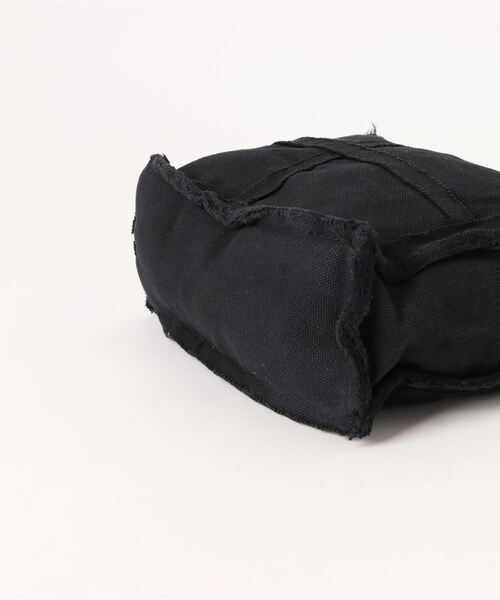 Coo+i(クーイ)の「ダメージ加工キャンパスミニショルダーバッグ(ショルダーバッグ・レディース・ブルー/ブラック/カーキ/ライトブルー/ホワイト/ブラウン・FREE)」の8枚目の写真