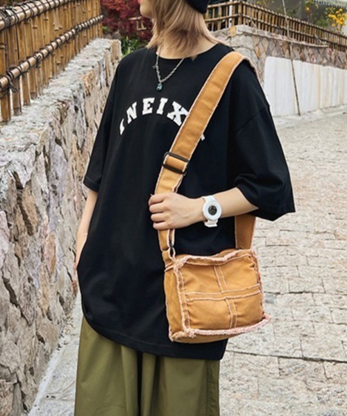 Coo+i(クーイ)の「ダメージ加工キャンパスミニショルダーバッグ(ショルダーバッグ・レディース・ブルー/ブラック/カーキ/ライトブルー/ホワイト/ブラウン・FREE)」の18枚目の写真