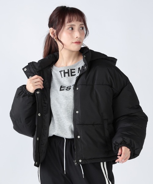 CECIL McBEE(セシルマクビー)の「中綿キルトフード付きショートコート(ダウンジャケット/コート・レディース・オフホワイト/ブラック/チャコールグレー・MEDIUM/LARGE)」の3枚目の写真
