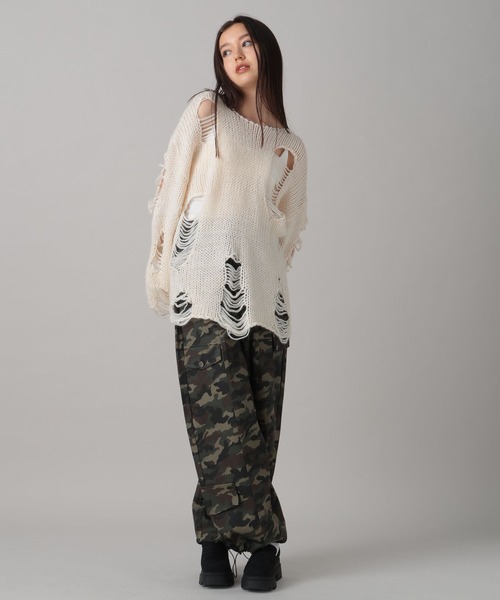 FOREVER 21（フォーエバー トゥエンティーワン）の「【2024FW】ダメージニットプルオーバー（ニット/セーター・レディース・グレー/ホワイト・FREE）」の14枚目の写真