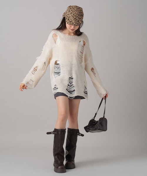 FOREVER 21（フォーエバー トゥエンティーワン）の「【2024FW】ダメージニットプルオーバー（ニット/セーター・レディース・グレー/ホワイト・FREE）」の18枚目の写真