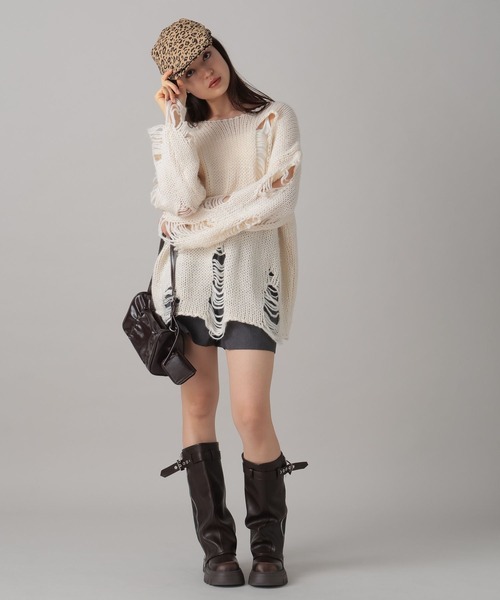 FOREVER 21（フォーエバー トゥエンティーワン）の「【2024FW】ダメージニットプルオーバー（ニット/セーター・レディース・グレー/ホワイト・FREE）」の19枚目の写真