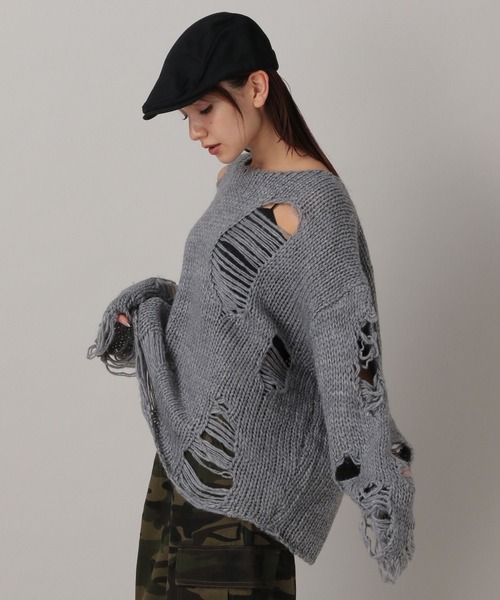 FOREVER 21（フォーエバー トゥエンティーワン）の「【2024FW】ダメージニットプルオーバー（ニット/セーター・レディース・グレー/ホワイト・FREE）」の11枚目の写真