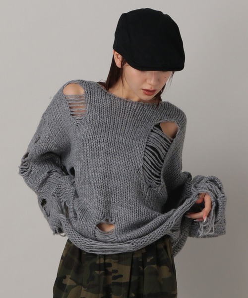 FOREVER 21（フォーエバー トゥエンティーワン）の「【2024FW】ダメージニットプルオーバー（ニット/セーター・レディース・グレー/ホワイト・FREE）」の12枚目の写真