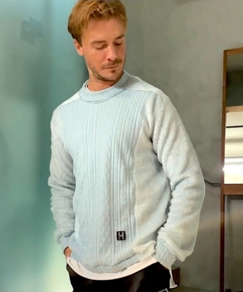 FranCisT_MOR.K.S.（フランシストモークス）の「FranCisT_MOR.K.S./フランシスト モークス/HYBRID SHAGGY PULL OVER（ニット/セーター・メンズ・サックスブルー/ライラック・2/3/4/5）」の2枚目の写真