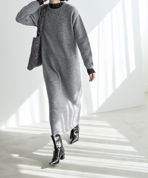 STYLE DELI（スタイルデリ）の「ヤク風クルーネックワンピースB（ワンピース・レディース・ブルー/グレー/ブラック/ベージュ・SMALL/MEDIUM）」の14枚目の写真