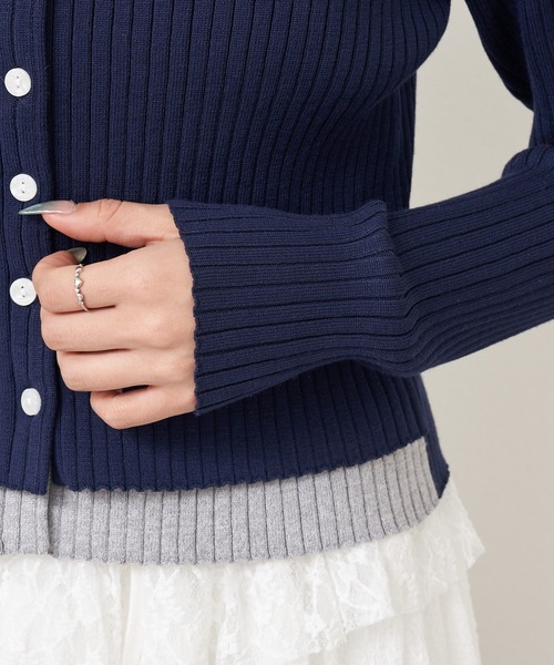 RAY CASSIN（レイカズン）の「配色レイヤードボタンカーディガン（ニット/セーター・レディース・グレー系その他2/ホワイト系その他2/レッド系その他2/ネイビー/ホワイト系その他3・FREE）」の17枚目の写真