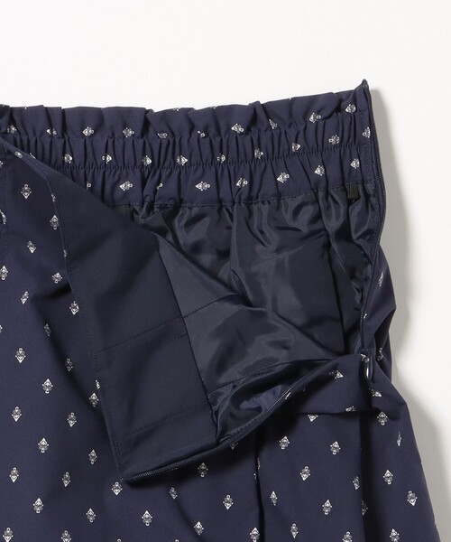 BEAMS HEART（ビームスハート）の「プロバンス タック スカート（スカート・レディース・カーキ/オフホワイト/ネイビー・FREE）」の15枚目の写真