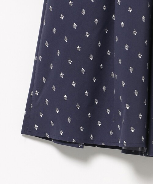 BEAMS HEART（ビームスハート）の「プロバンス タック スカート（スカート・レディース・カーキ/オフホワイト/ネイビー・FREE）」の16枚目の写真