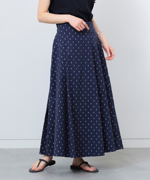 BEAMS HEART（ビームスハート）の「プロバンス タック スカート（スカート・レディース・カーキ/オフホワイト/ネイビー・FREE）」の3枚目の写真