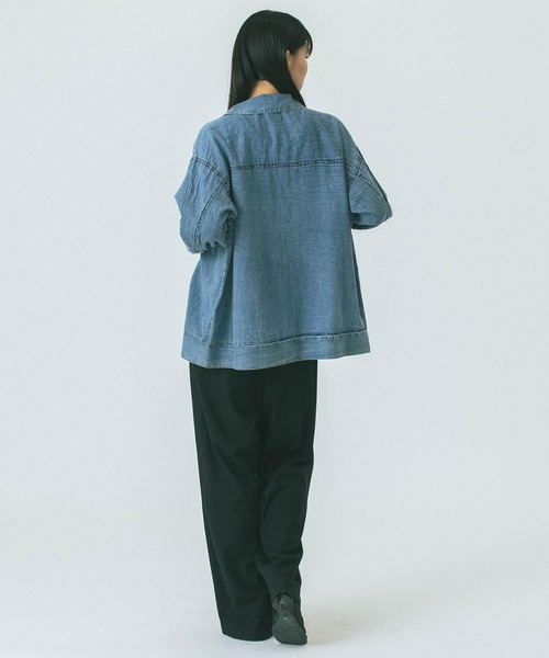 ROSE BUD（ローズバッド）の「【WEB・一部店舗限定】DENIM LIKE L/S SHIRT（シャツ/ブラウス・レディース・ネイビー/ブルー・ONE SIZE）」の14枚目の写真