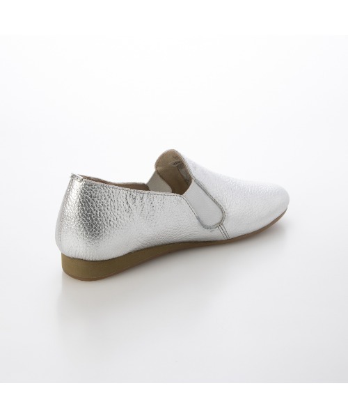 ing(イング)の「【WEB限定】スリッポンシューズ(スリッポン・レディース・ブラック/ベージュ/シルバー・24cm/23.5cm/23cm/22.5cm/24.5cm)」の10枚目の写真