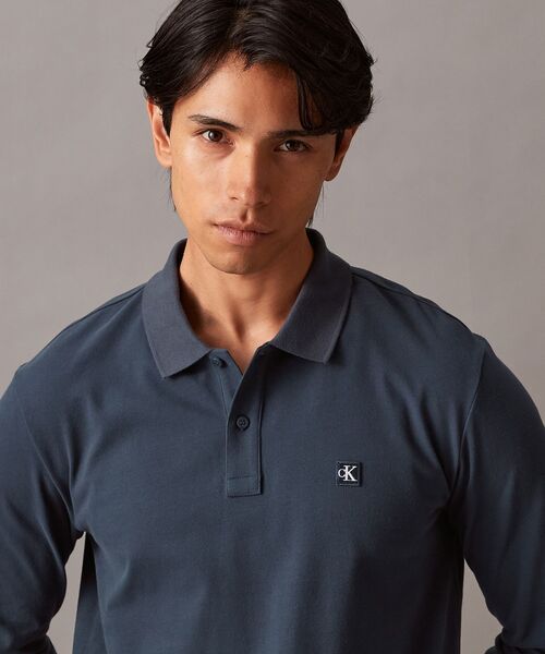 Calvin Klein（カルバン・クライン）の「エンブロイダリー バッジロゴ ロングスリーブ ポロシャツ（ポロシャツ・メンズ・ネイビー/ブラック/アッシュブラウン・M/XL/L/S）」の12枚目の写真