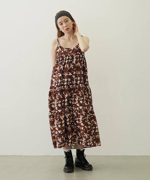 MILKFED.(ミルクフェド)の「FLORAL ALL OVER PATTERN DRESS(ワンピース・レディース・ライトピンク/ブルー/ブラウン・ONE SIZE)」の4枚目の写真