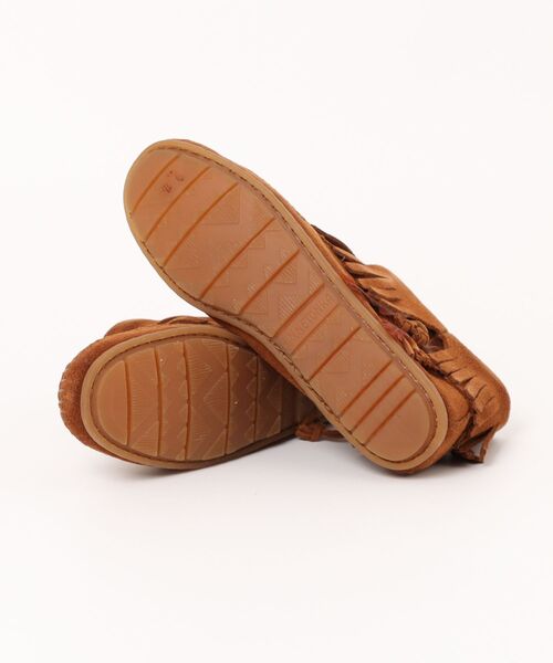 Minnetonka(ミネトンカ)の「【RS】【ミネトンカ MINNETONKA】ブーティー サイドジップ ブーツ CONCHO FEATHER SIDE ZIP BOOT レディース(ブーツ・レディース・ブラウン/ライトベージュ/ブラック・22cm/21.5㎝)」の5枚目の写真