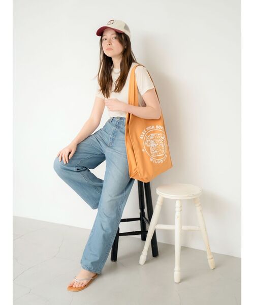 Ungrid(アングリッド)の「ワッペンデザインメッシュキャップ(キャップ・レディース・ベージュ/ネイビー/オフホワイト・FREE)」の17枚目の写真