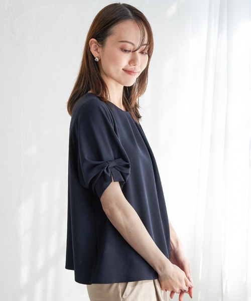 ikka(イッカ)の「ドライタッチ袖リボンブラウス(シャツ/ブラウス・レディース・オフホワイト/ライラック/ネイビー・M/L/S)」の9枚目の写真