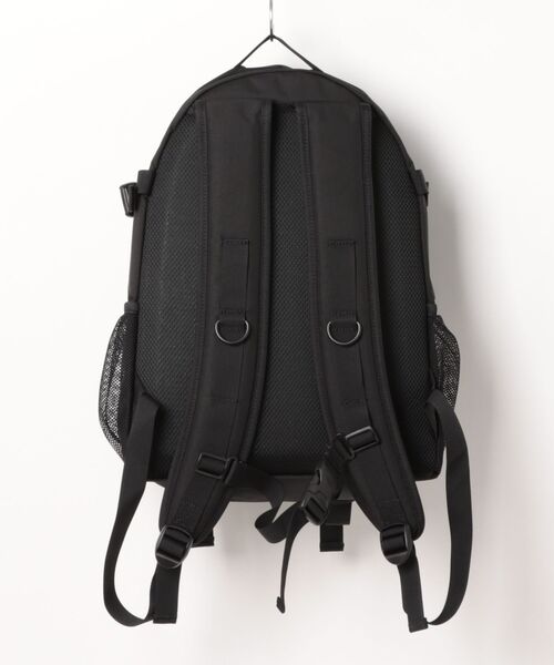 Manhattan Portage(マンハッタンポーテージ)の「EDGE PACKER ACTION BAG JR(バックパック/リュック・メンズ・ブラック・MEDIUM)」の5枚目の写真
