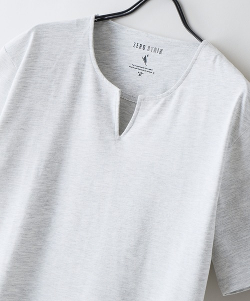 LB/S (エルビーエス)の「【汗染みの目立ちにくいTシャツ ZEROSTAIN/ゼロステイン】キーネックTシャツ 防汚 UVカット 綿タッチ・厚手(Tシャツ/カットソー・メンズ・ホワイト/ネイビー/ブラック/オフホワイト・MEDIUM/X-LARGE/LARGE)」の13枚目の写真