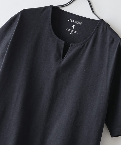 LB/S (エルビーエス)の「【汗染みの目立ちにくいTシャツ ZEROSTAIN/ゼロステイン】キーネックTシャツ 防汚 UVカット 綿タッチ・厚手(Tシャツ/カットソー・メンズ・ホワイト/ネイビー/ブラック/オフホワイト・MEDIUM/X-LARGE/LARGE)」の8枚目の写真