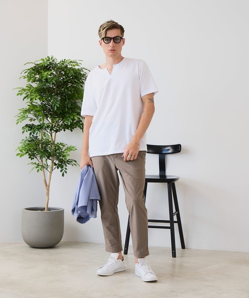 LB/S (エルビーエス)の「【汗染みの目立ちにくいTシャツ ZEROSTAIN/ゼロステイン】キーネックTシャツ 防汚 UVカット 綿タッチ・厚手(Tシャツ/カットソー・メンズ・ホワイト/ネイビー/ブラック/オフホワイト・MEDIUM/X-LARGE/LARGE)」の17枚目の写真