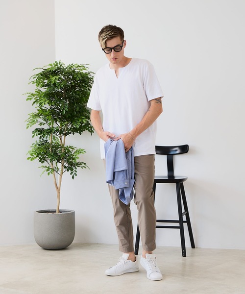 LB/S (エルビーエス)の「【汗染みの目立ちにくいTシャツ ZEROSTAIN/ゼロステイン】キーネックTシャツ 防汚 UVカット 綿タッチ・厚手(Tシャツ/カットソー・メンズ・ホワイト/ネイビー/ブラック/オフホワイト・MEDIUM/X-LARGE/LARGE)」の19枚目の写真