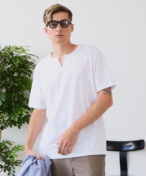 LB/S (エルビーエス)の「【汗染みの目立ちにくいTシャツ ZEROSTAIN/ゼロステイン】キーネックTシャツ 防汚 UVカット 綿タッチ・厚手(Tシャツ/カットソー・メンズ・ホワイト/ネイビー/ブラック/オフホワイト・MEDIUM/X-LARGE/LARGE)」の22枚目の写真