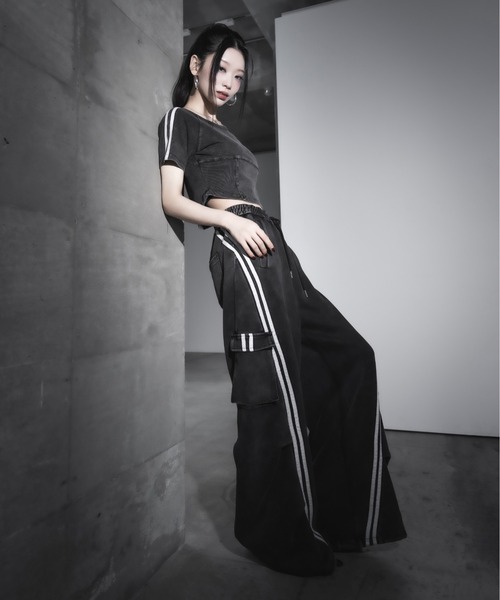 me+em select（ミームセレクト）の「【 ２color ／裾絞り可能２WAY 】ピグメントヴィンテージサイドラインタックワイドスウェットパンツ ／ pigment vintage sideline tuck wide sweatpants（スウェットパンツ・レディース・ブラック/グレー・FREE）」の6枚目の写真