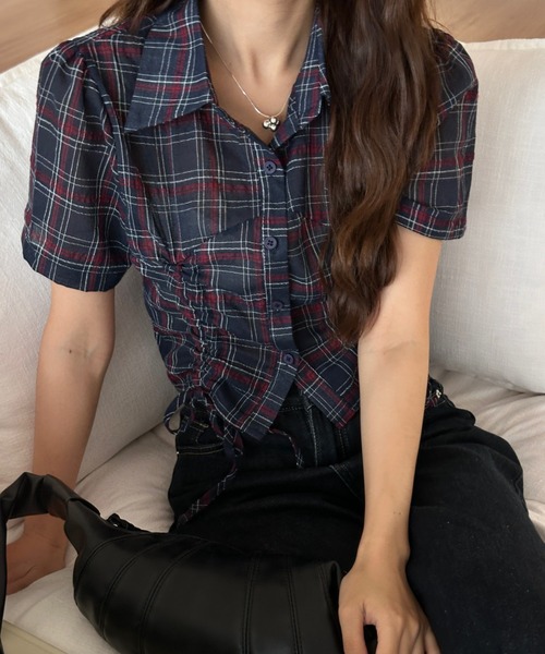 Sibra(シブラ)の「ドロストクロップドシャツ(シャツ/ブラウス・レディース・ホワイト×ブラック/ブルー/ホワイト/ネイビー・M)」の4枚目の写真