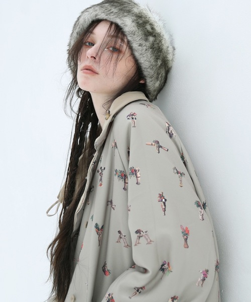 bedsidedrama(ベットサイドドラマ)の「Star Relic Reversible Coat(ステンカラーコート・レディース・ブラック/ベージュ・1/2)」の3枚目の写真