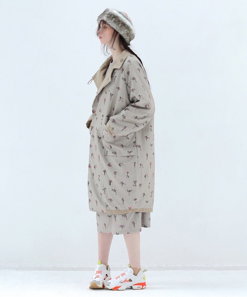 bedsidedrama(ベットサイドドラマ)の「Star Relic Reversible Coat(ステンカラーコート・レディース・ブラック/ベージュ・1/2)」の11枚目の写真