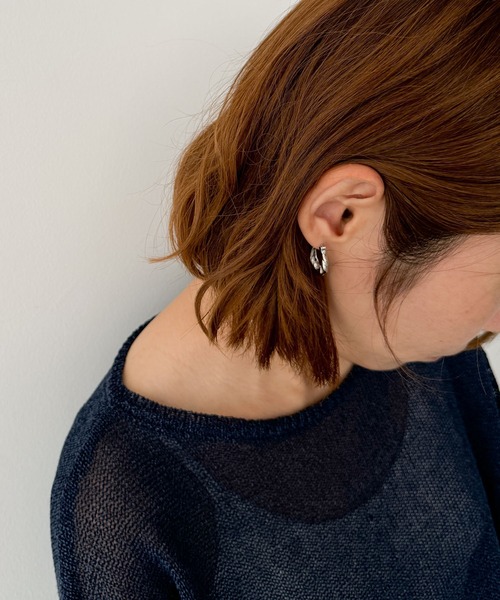 CANAL JEAN（キャナルジーン）の「Pt　レイヤーフープピアス（ピアス（両耳用）・レディース・シルバー・ONE SIZE）」の2枚目の写真