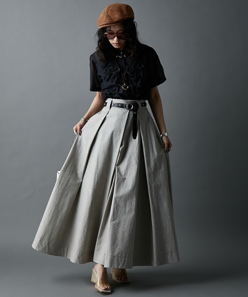 GEVS.（ジェイヴィス）の「タックマキシスカート＜大きいサイズ有＞GEVS.（スカート・レディース・グレイッシュベージュ/グレー・M/L/LL/3L/4L/5L）」の6枚目の写真