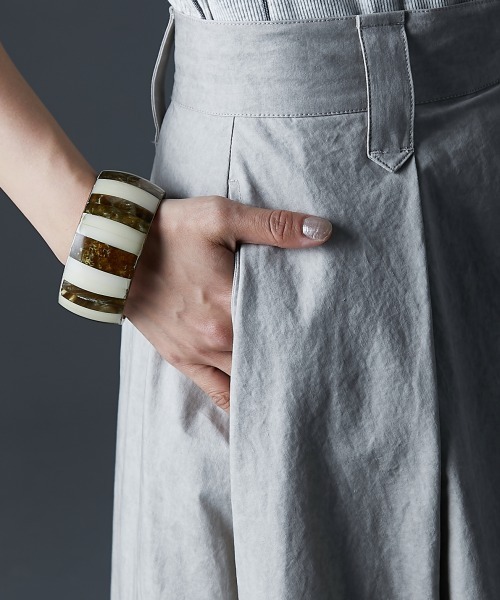 GEVS.（ジェイヴィス）の「タックマキシスカート＜大きいサイズ有＞GEVS.（スカート・レディース・グレイッシュベージュ/グレー・M/L/LL/3L/4L/5L）」の15枚目の写真