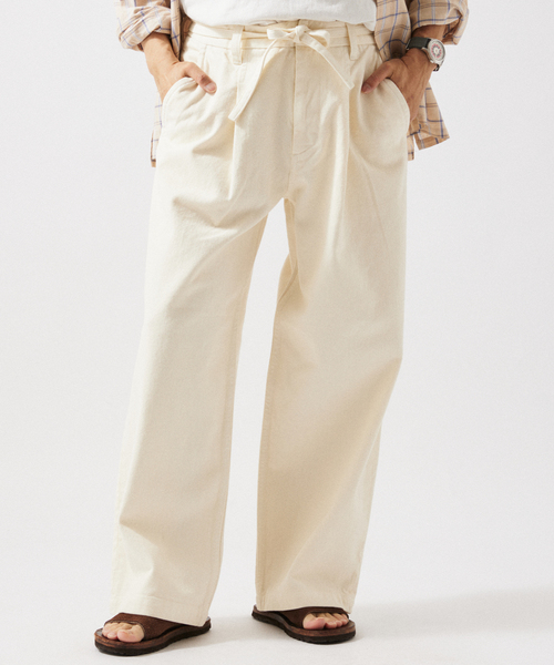 JOURNAL STANDARD relume（ジャーナルスタンダード　レリューム）の「12オンス ベルテッド デニムスラックス（デニムパンツ・メンズ・ブルー系その他/ブラックミックス/アイボリー・MEDIUM/LARGE/SMALL）」の2枚目の写真