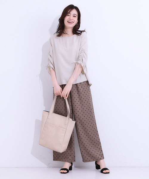 DRESKIP（ドレスキップ）の「【高レビュー/セットアップ可】お袖シャーリング 麻調ブラウス（シャツ/ブラウス・レディース・ライトベージュ/グリーン系/ネイビー・01/02/03/04）」の11枚目の写真