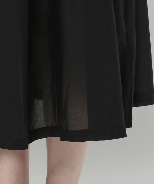 LEPSIM（レプシィム）の「ギャザーロングワンピース　290356（ワンピース・レディース・パープル/ブラック/オレンジ・FREE）」の14枚目の写真