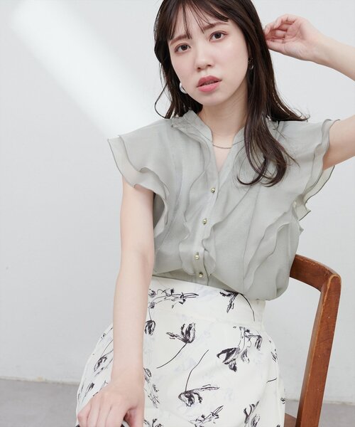 natural couture(ナチュラルクチュール)の「ラッフルフリルキーネックブラウス(シャツ/ブラウス・レディース・グレー/アイボリー/ライトベージュ/ピンク/ブラック/その他1・FREE)」の19枚目の写真