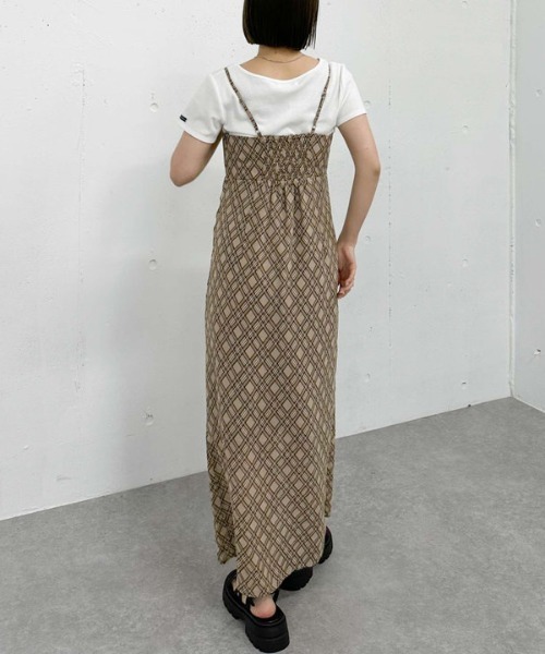 archives(アルシーヴ)の「バイアスチェックキャミワンピース(ワンピース・レディース・ブラウン/ベージュ・MEDIUM)」の17枚目の写真