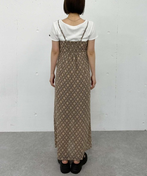 archives(アルシーヴ)の「バイアスチェックキャミワンピース(ワンピース・レディース・ブラウン/ベージュ・MEDIUM)」の22枚目の写真