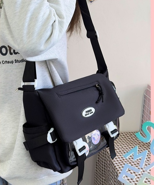 gossip!ロサンゼルス(ゴシップロサンゼルス)の「大容量 クロスボディバッグ 痛バッグ(ショルダーバッグ・レディース・ブラック/オフホワイト/ベージュ・FREE)」の17枚目の写真