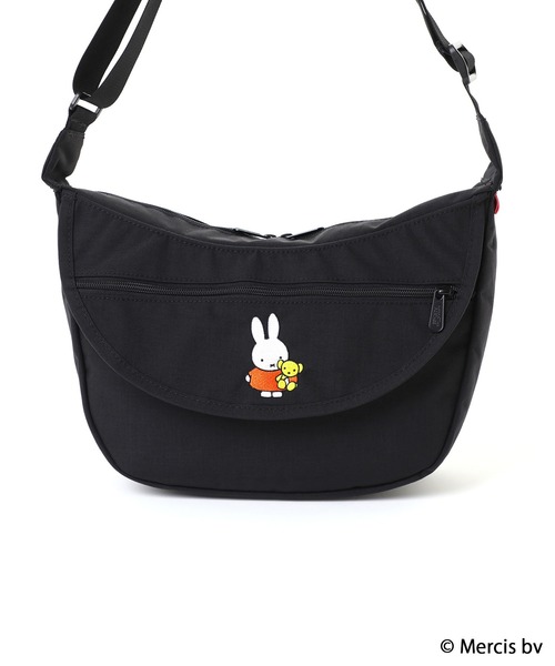 Manhattan Portage(マンハッタンポーテージ)の「DUET SHOULDER BAG 500D CORDURA MIFFY 70TH(ショルダーバッグ・レディース・ブラック・SMALL)」の16枚目の写真