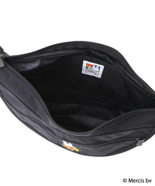 Manhattan Portage(マンハッタンポーテージ)の「DUET SHOULDER BAG 500D CORDURA MIFFY 70TH(ショルダーバッグ・レディース・ブラック・SMALL)」の9枚目の写真