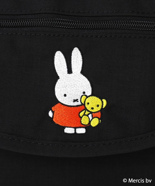 Manhattan Portage(マンハッタンポーテージ)の「DUET SHOULDER BAG 500D CORDURA MIFFY 70TH(ショルダーバッグ・レディース・ブラック・SMALL)」の8枚目の写真