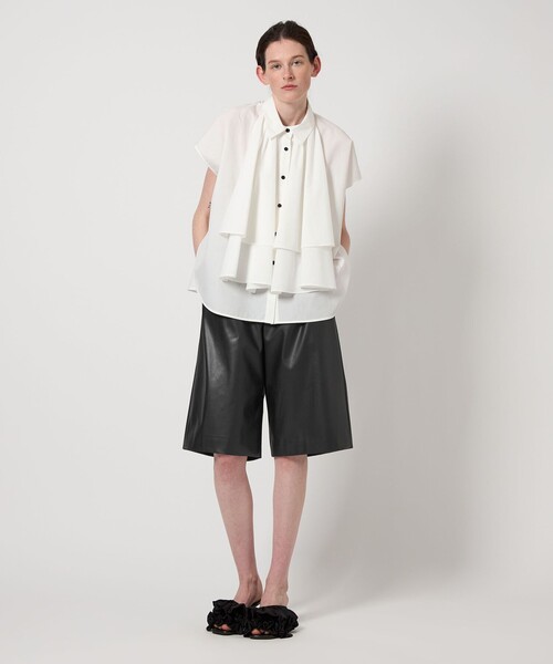 AEWEN MATOPH（イウエン マトフ）の「＜AEWEN MATOPH＞レザーライク ハーフパンツ（その他パンツ・レディース・ダークブラウン/ブラック・36/38）」の6枚目の写真