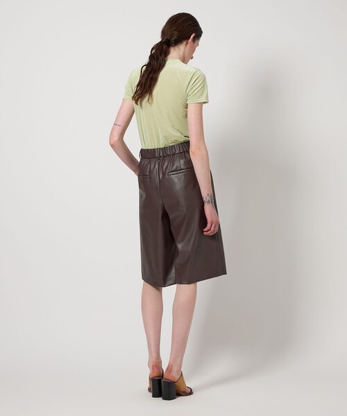 AEWEN MATOPH（イウエン マトフ）の「＜AEWEN MATOPH＞レザーライク ハーフパンツ（その他パンツ・レディース・ダークブラウン/ブラック・36/38）」の9枚目の写真
